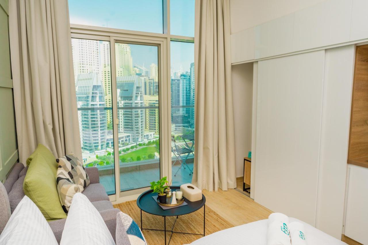 Fam Living - Marina Marvel - Studio Apartment With Breathtaking Views In Studio One Tower Dubaj Kültér fotó