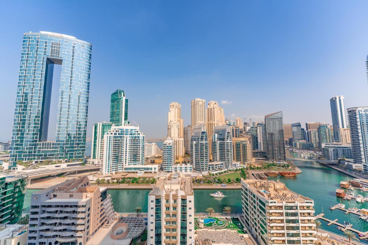 Fam Living - Marina Marvel - Studio Apartment With Breathtaking Views In Studio One Tower Dubaj Kültér fotó